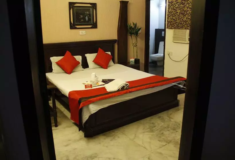 ホテル Oyo Rooms Gaffar Market 1