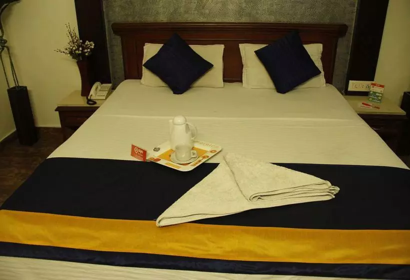 ホテル Oyo Rooms Gaffar Market 1