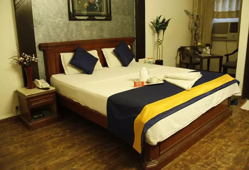 ホテル Oyo Rooms Gaffar Market 1