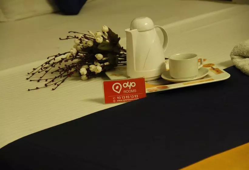 ホテル Oyo Rooms Gaffar Market 1