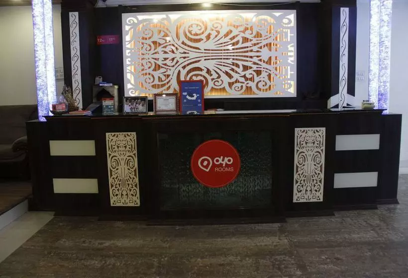 ホテル Oyo Rooms Gaffar Market 1