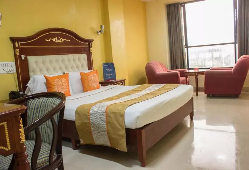 ホテル Oyo Rooms Sadar Nagpur