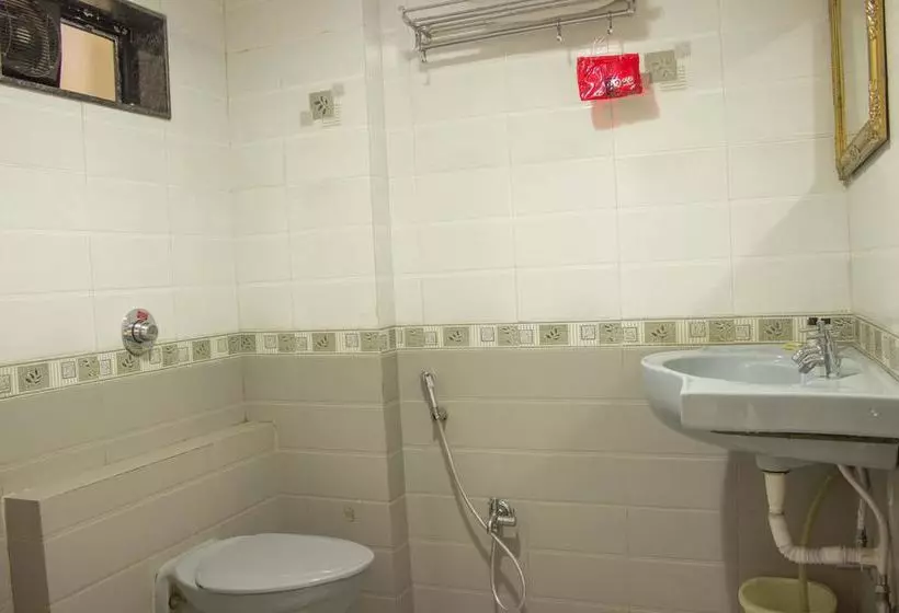 ホテル Oyo Rooms Sadar Nagpur