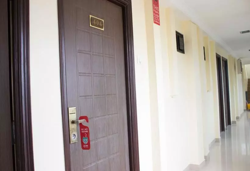 ホテル Oyo Rooms Sadar Nagpur