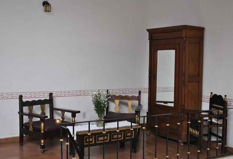 هتل Posada De San Agustin