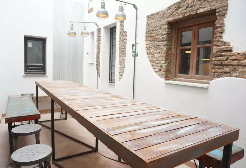 Lemon Rock Hostel