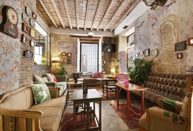 Lemon Rock Hostel