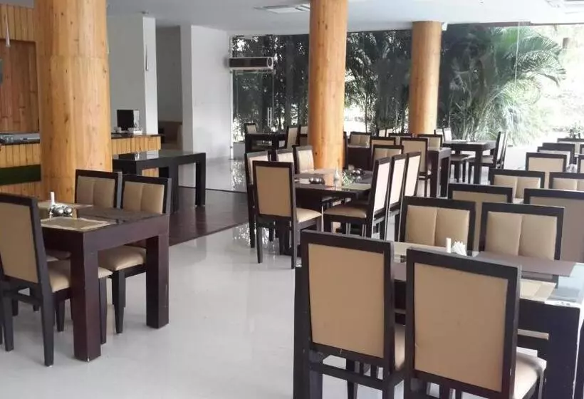 Mrugavani Resort & Spa