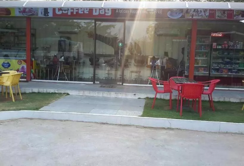 Mrugavani Resort & Spa