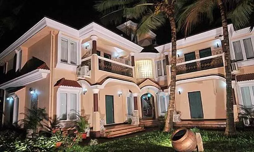 پانسیون Elegant Shades