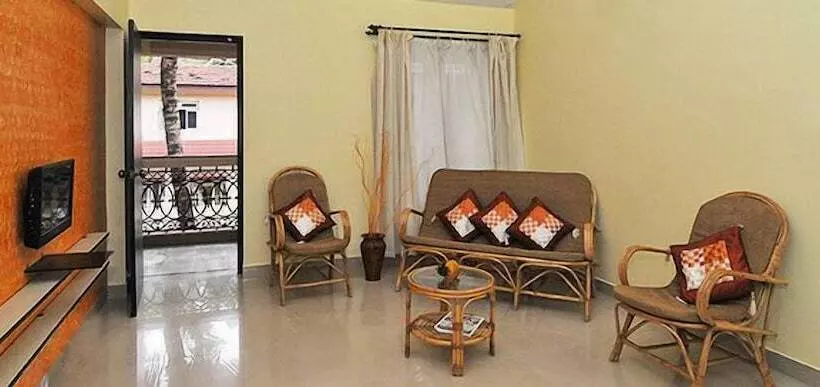 پانسیون Elegant Shades