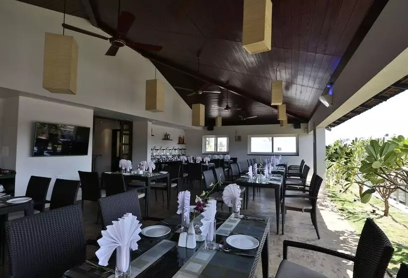 استراحتگاه Temple Tree