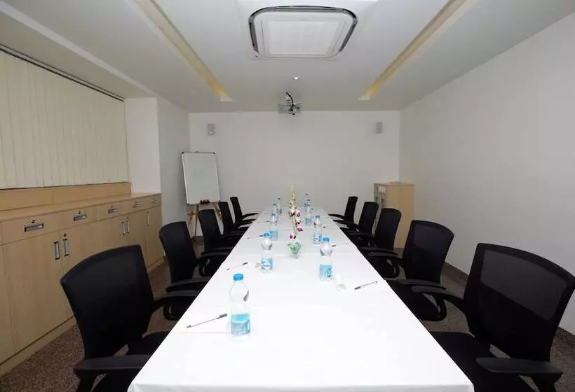 استراحتگاه Temple Tree