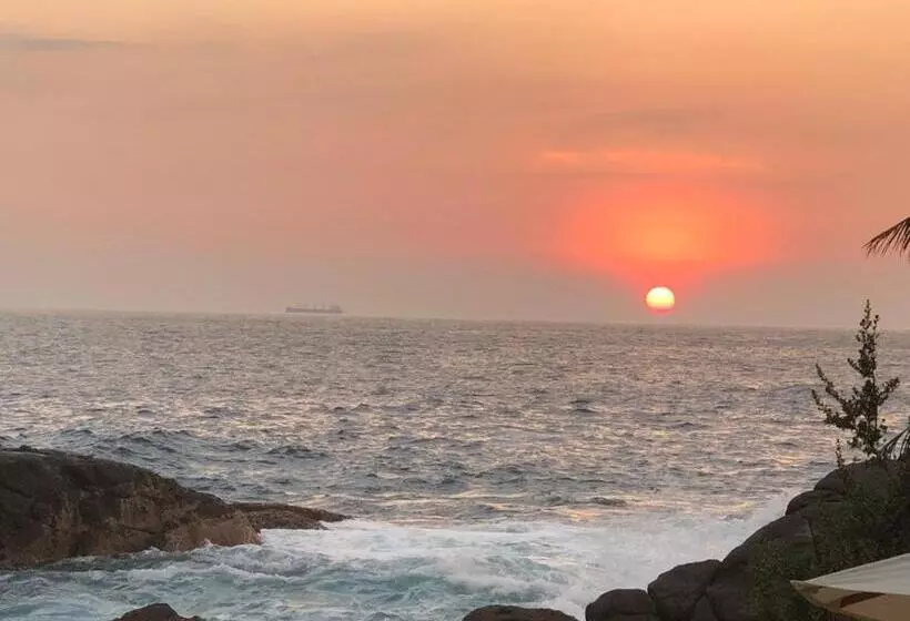 Thaproban Pavilion Resort & Spa