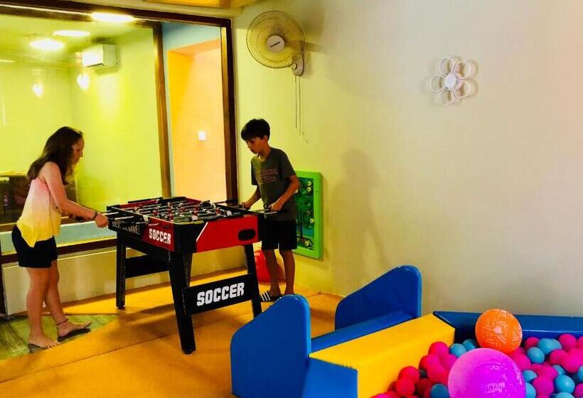 Thaproban Pavilion Resort & Spa