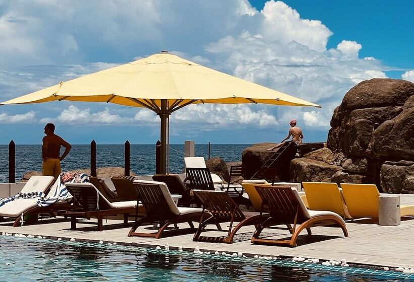 Thaproban Pavilion Resort & Spa