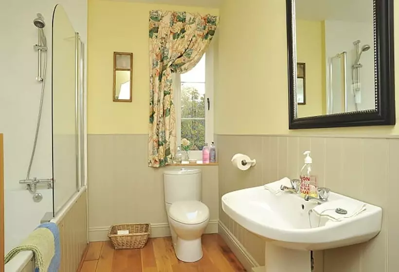 Bed and Breakfast Heron House