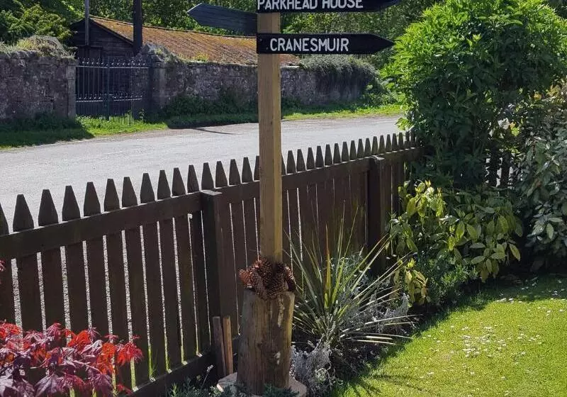 Bed and Breakfast Parkhead House