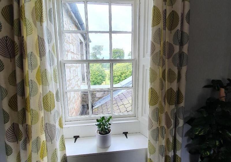 ベッドアンドブレックファースト Parkhead House