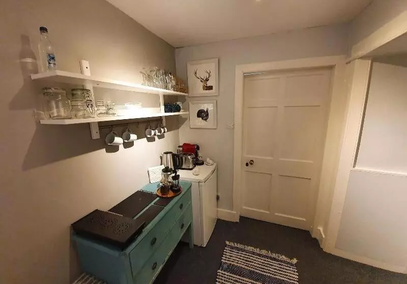 Bed and Breakfast Parkhead House