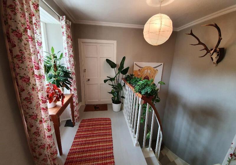 ベッドアンドブレックファースト Parkhead House