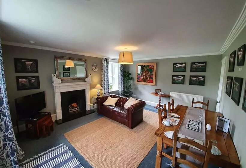 Bed and Breakfast Parkhead House