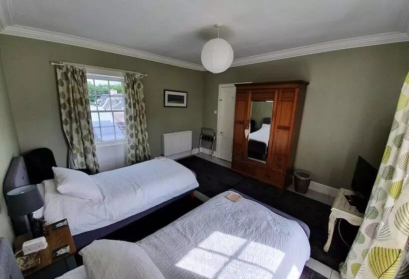 Bed and Breakfast Parkhead House