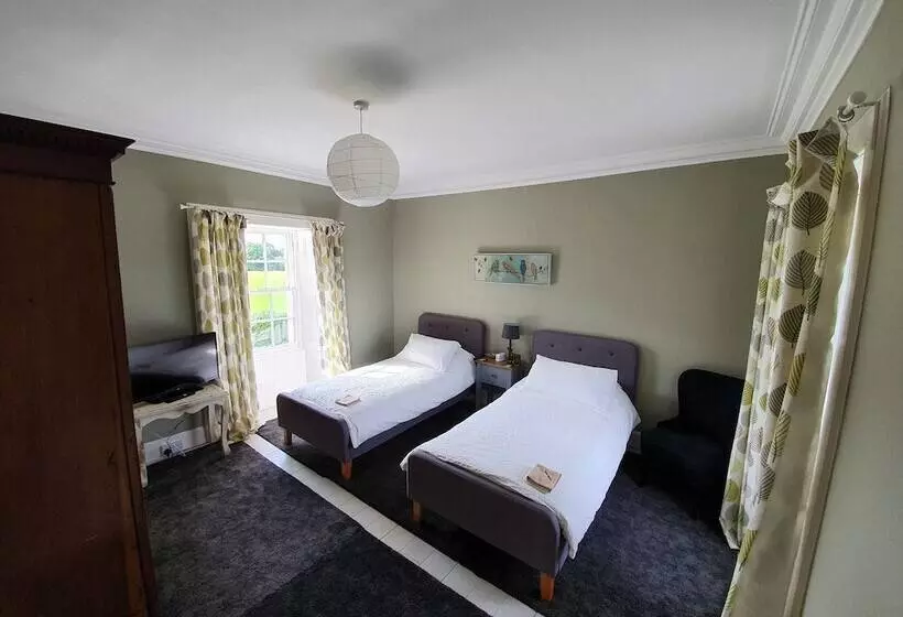 Bed and Breakfast Parkhead House