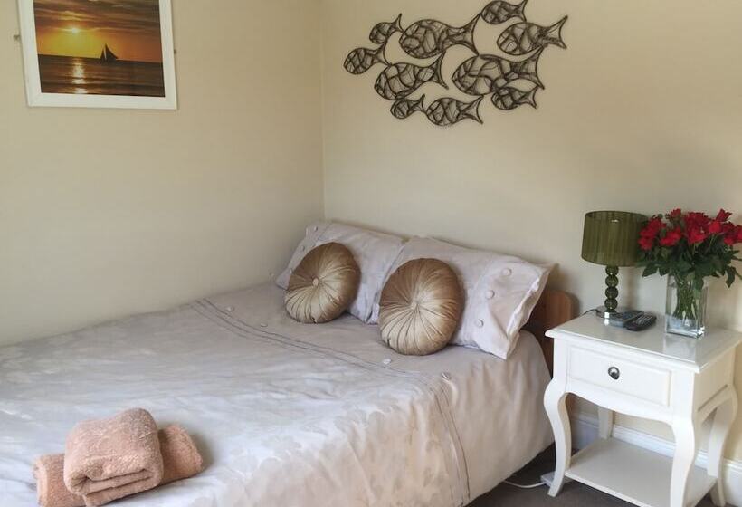 צימר Smarties Surf Lodge