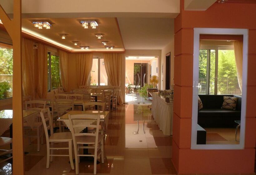 בית מלון כפרי Avra