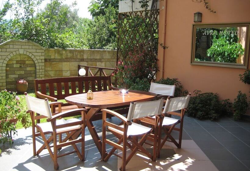 בית מלון כפרי Avra