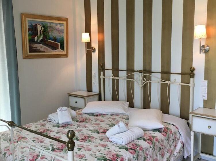 בית מלון כפרי Avra