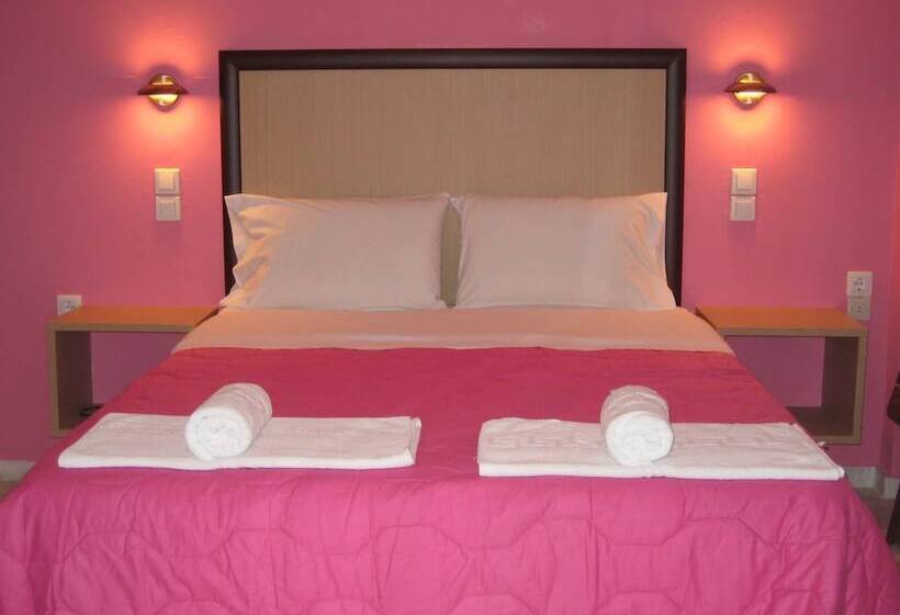 בית מלון כפרי Avra