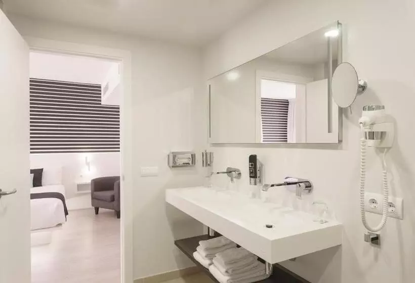 هتل Boutique Minister 4sup