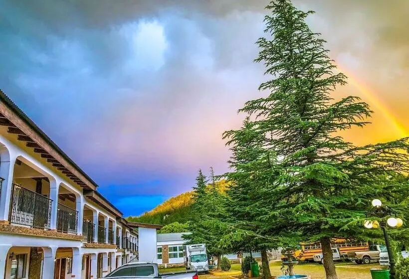 فندق Cascada Inn