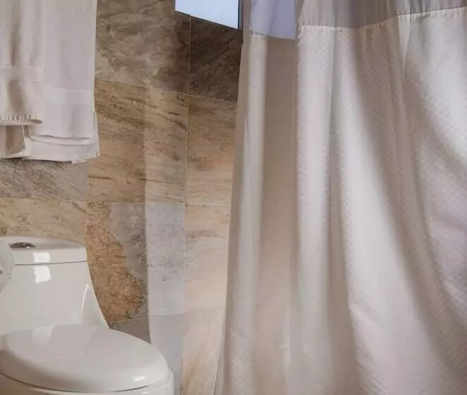 فندق Cascada Inn