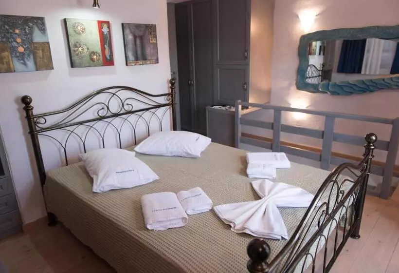 هتل Castelo Beach