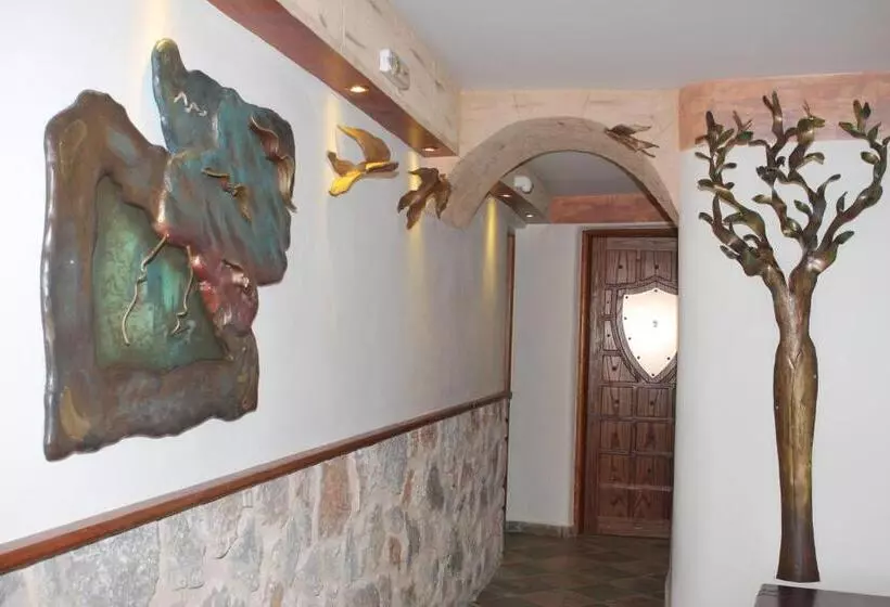 هتل Castelo Beach