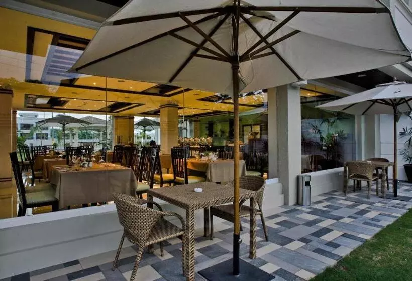 בית מלון כפרי Centro Puerto Princesa Near Airport