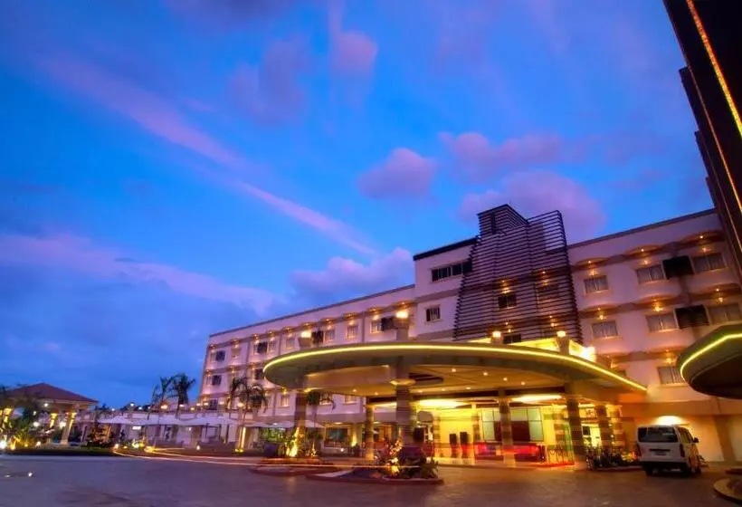 בית מלון כפרי Centro Puerto Princesa Near Airport