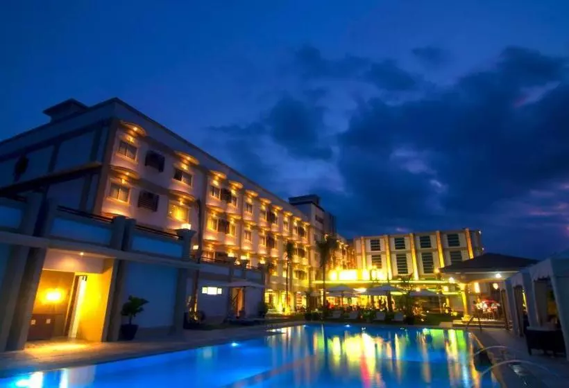 בית מלון כפרי Centro Puerto Princesa Near Airport