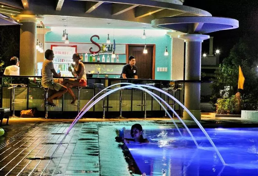 בית מלון כפרי Centro Puerto Princesa Near Airport