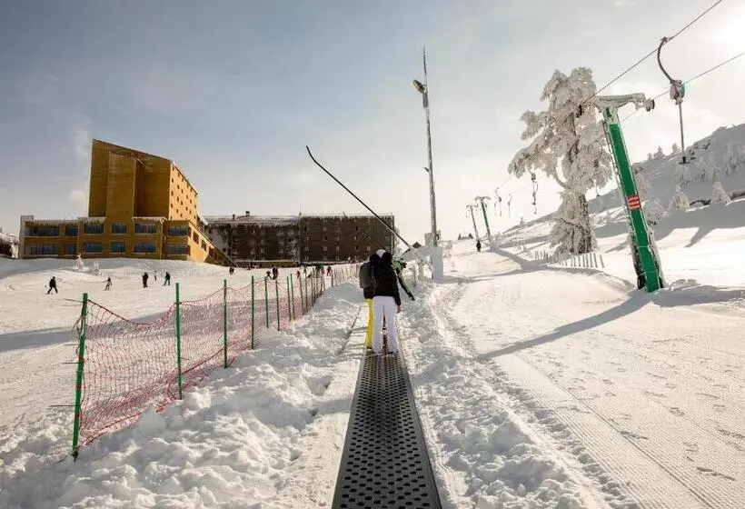 Hotelli Dorukkaya Ski & Mountain Resort