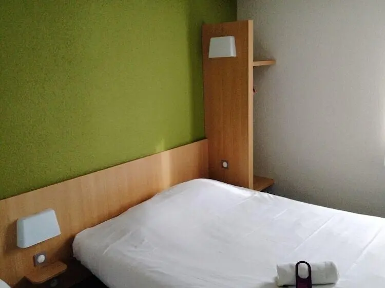 هتل Inn Design Montluçon