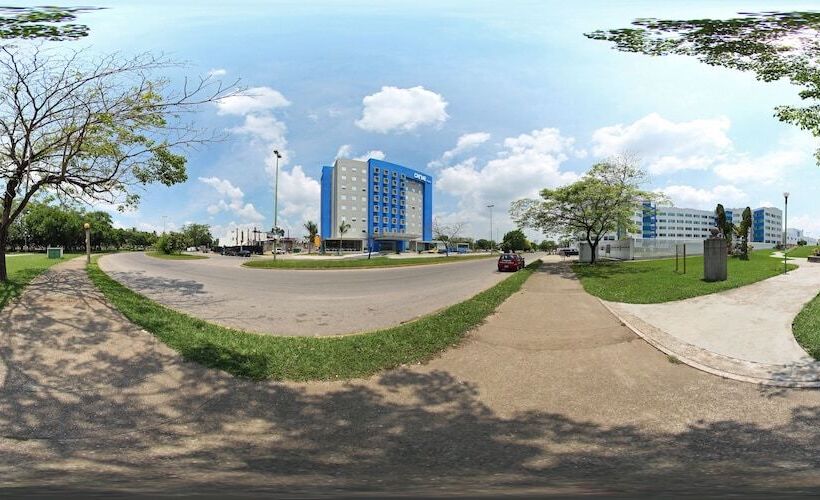 فندق One Villahermosa 2000