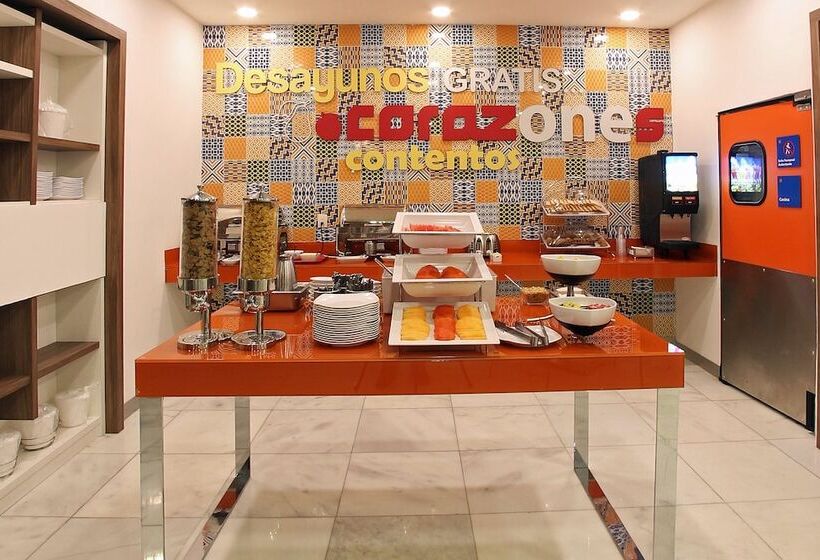 فندق One Villahermosa 2000