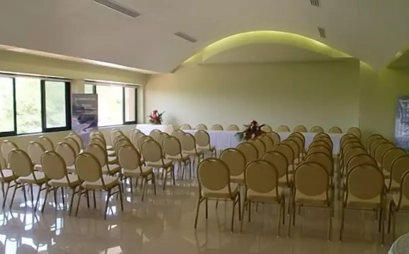 酒店 Playa Cristal