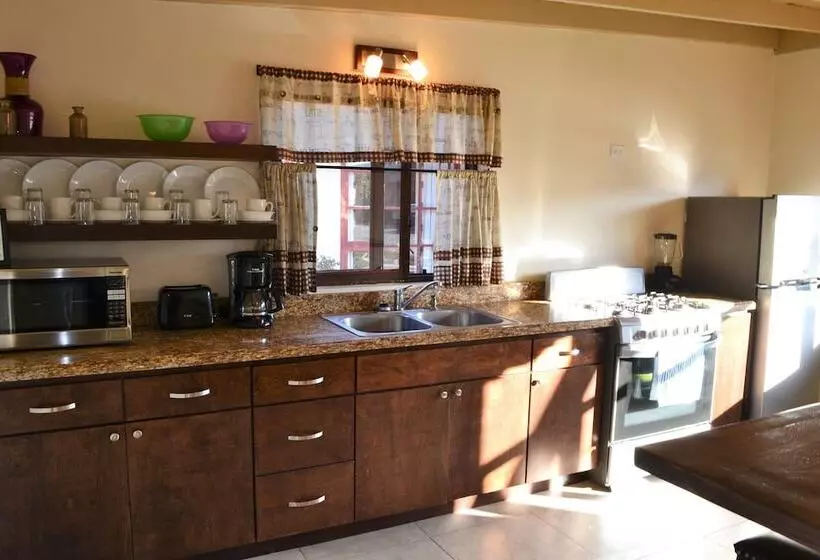 Hotelli Quintas Papagayo