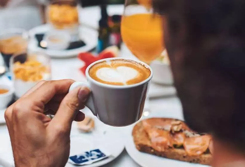 فندق Zenit El Coloquio