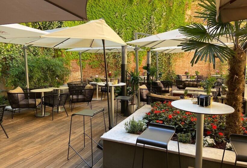 فندق Zenit El Coloquio